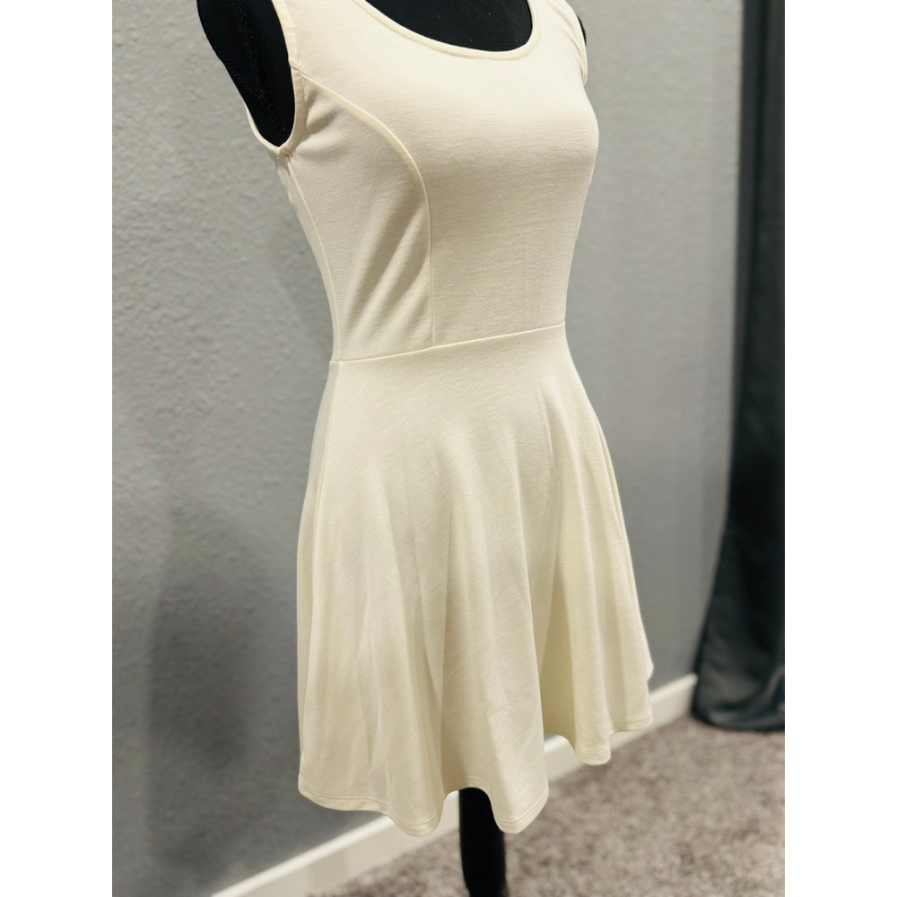 DNA Couture Ivory Sleeveless Fit and Flare Dress, Sz M, NWOT - Picture 3 of 8